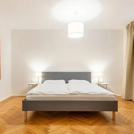 Mitte I 2 Doule Beds I Fast Wifi דירה *