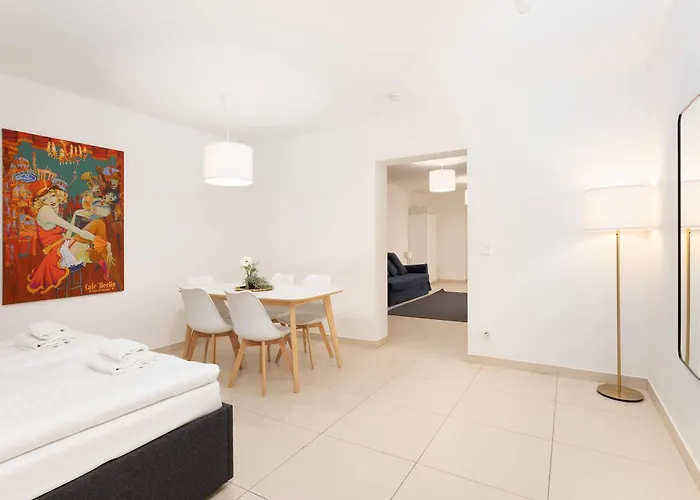 Mitte I 2 Doule Beds I Fast Wifi *