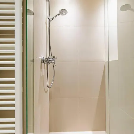 Mitte I 2 Doule Beds I Fast Wifi 아파트 베를린